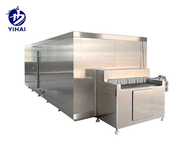Fluidized freezing machine